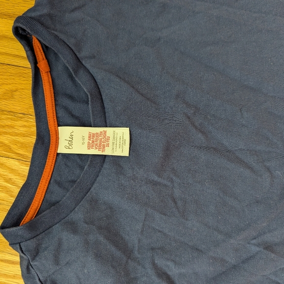 Mini Boden long sleeve and short sleeve shirts - Picture 3 of 4